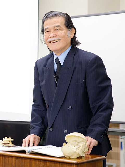 脳呼吸枕 開発者・宮野治療院 院長 宮野博隆先生